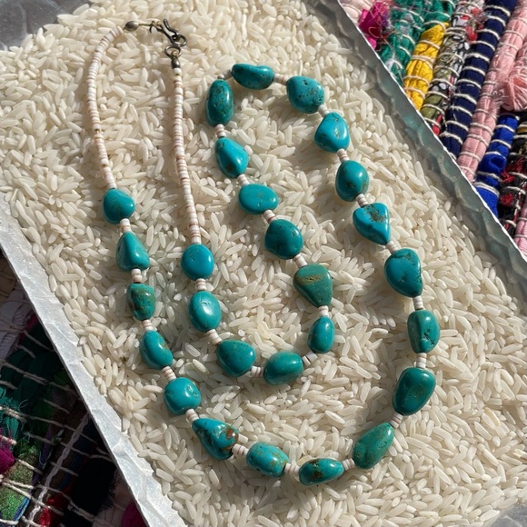 Jewelry - Vintage Native American Indigenous Turquoise Nugget Hand Strung Necklace